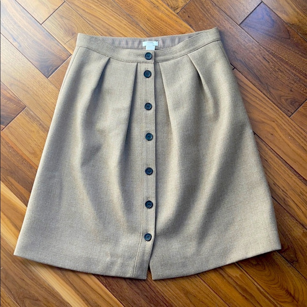 Cute skirt alert